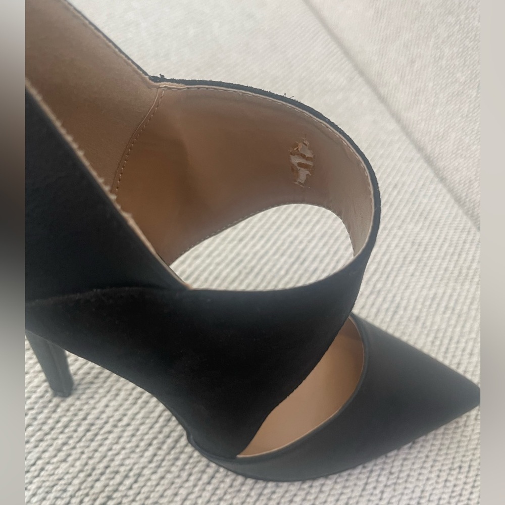 Penny Loves Kenny Black Classic Heels - Picture 16 of 16